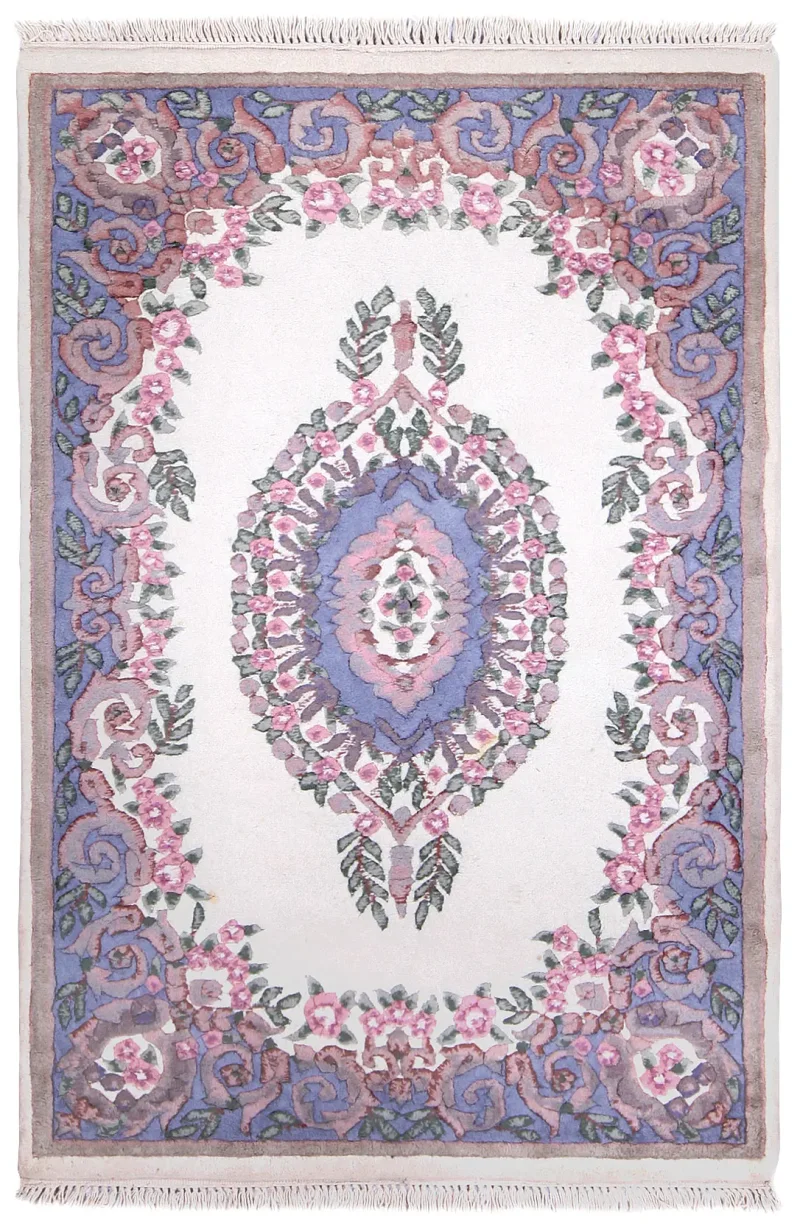 Indian Wool Sculpted Ivory  -  4'  x  6' 2''