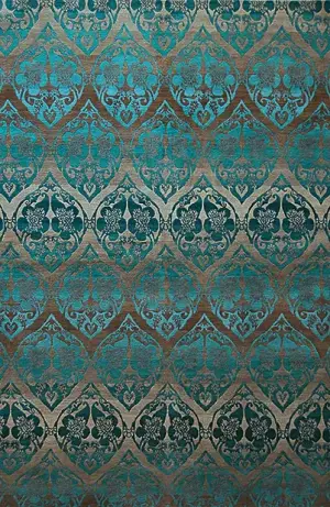 Transitional TRC Garden Lattice